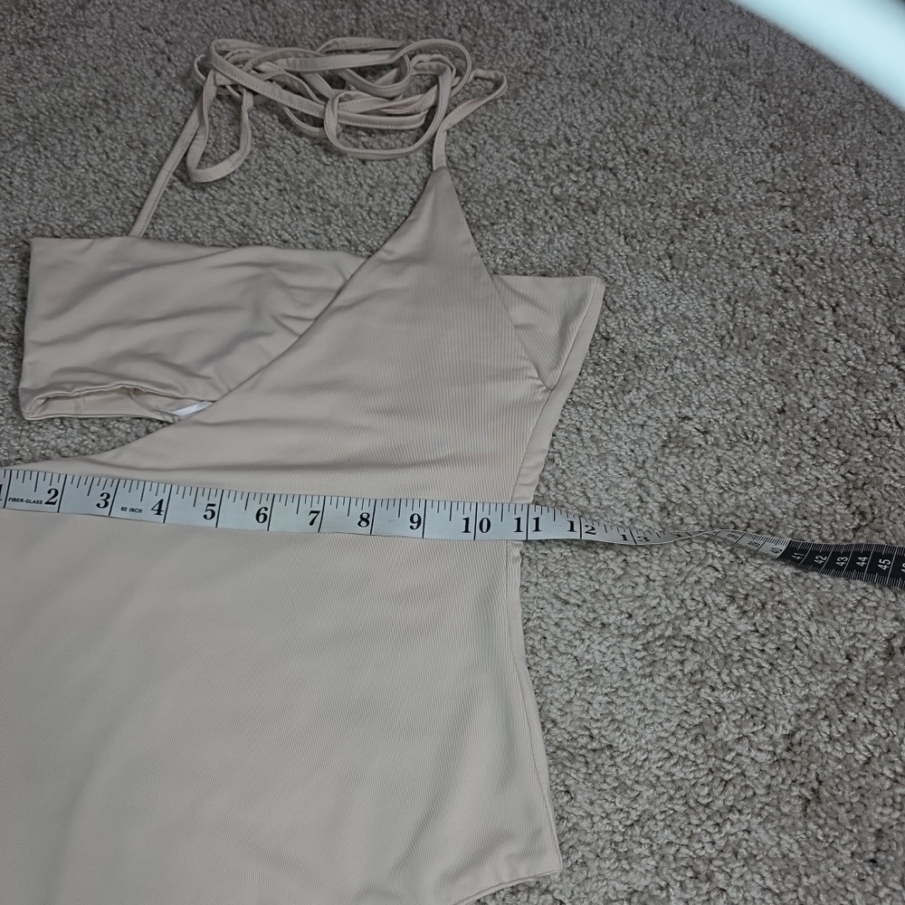 Princess Polly Cutout Bodysuit in Light Cream Size US Women's 2 One Piece - Picture 6 of 6
